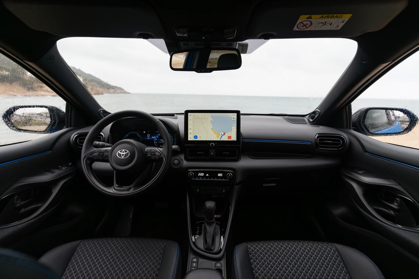 Toyota Yaris jest dostępna w sześciu wersjach wyposażenia, w tym w specjalnej odmianie Premiere Edition.