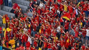 Kibice podczas Euro 2021