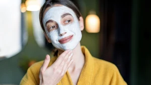 Zamiast do obiadu, dodaj do maseczki. Wygładzi zmarszczki i poprawi koloryt 