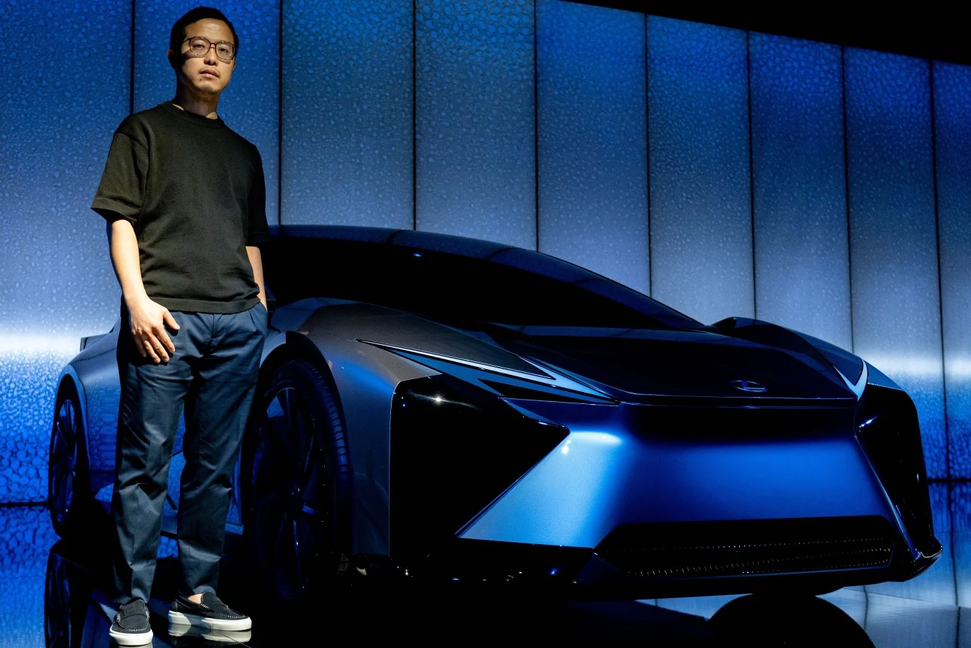 Za instalację "Beyond the Horizon" odpowiada Hideki Yoshimoto.