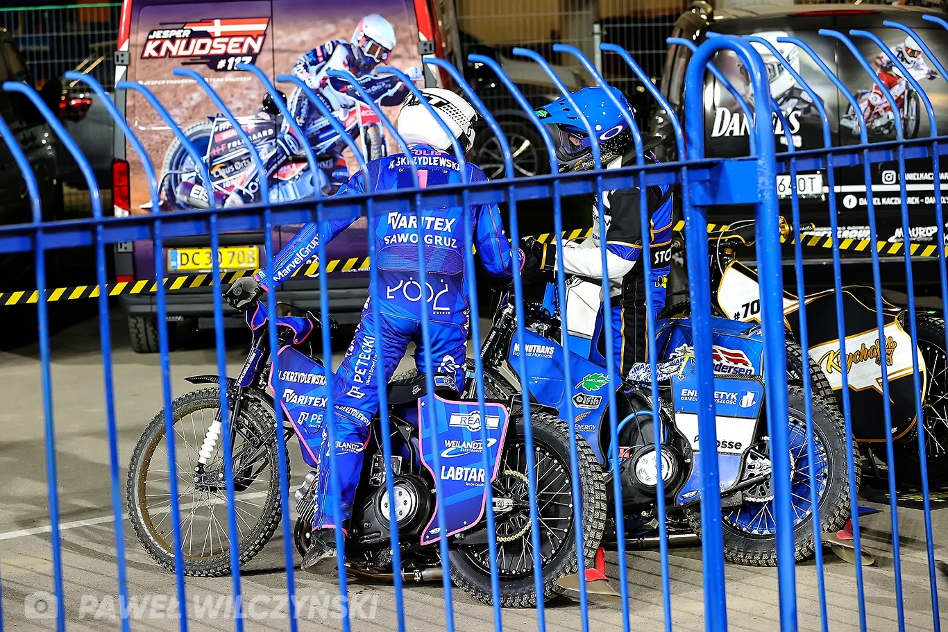 Oskar Polis, sprzeczka z Marcinem Nowakiem.