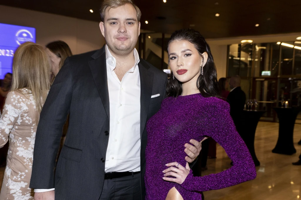 Kevin Mglej i Roxie Węgiel