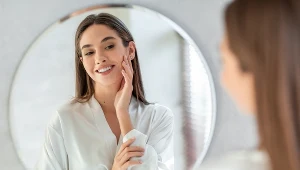 Ta domowa maseczka kosztuje grosze, a poprawia wygląd skóry jak drogie zabiegi