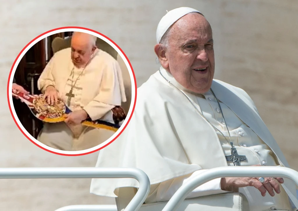 Papież Franiciszek pobłogosławił pas WBC, który będzie stawką walki Ołeksandr Usyk - Tyson Fury Papież Franiciszek pobłogosławił pas WBC, który będzie stawką walki Ołeksandr Usyk - Tyson Fury