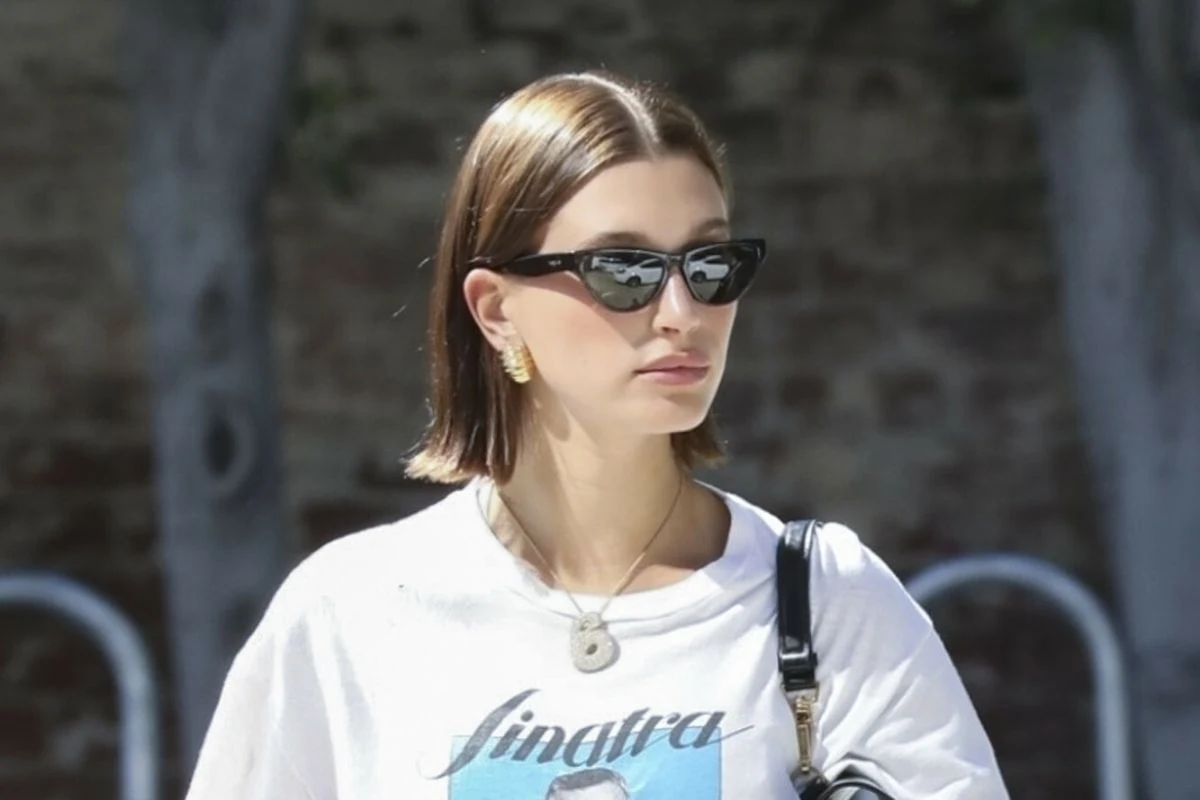 Tę modną fryzurę wylansowała Hailey Bieber Tę modną fryzurę wylansowała Hailey Bieber