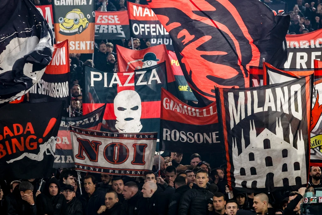 Milan tym razem znacznie lepiej wyglądał... na trybunach niż na murawie Milan tym razem znacznie lepiej wyglądał... na trybunach niż na murawie