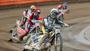 Adrian Cyfer na prowadzeniu. Mecz Unii Tarnów ze Startem Gniezno.