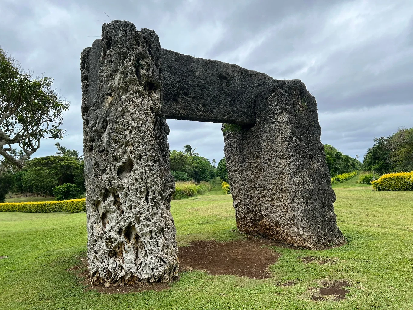 Na wyspie Tonga odkryto ślady wielkiego antycznego miasta Na wyspie Tonga odkryto ślady wielkiego antycznego miasta