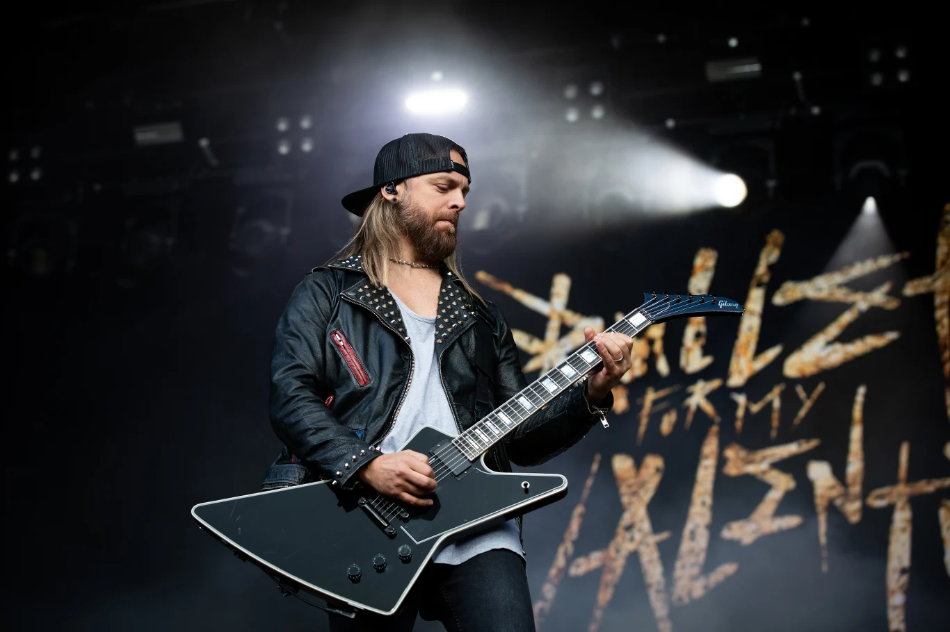 Matthew Tuck stoi na czele Bullet for My Valentine Matthew Tuck stoi na czele Bullet for My Valentine