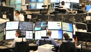 Ceny ropy i złota wymazały większość zysków z piątku 19 kwietnia