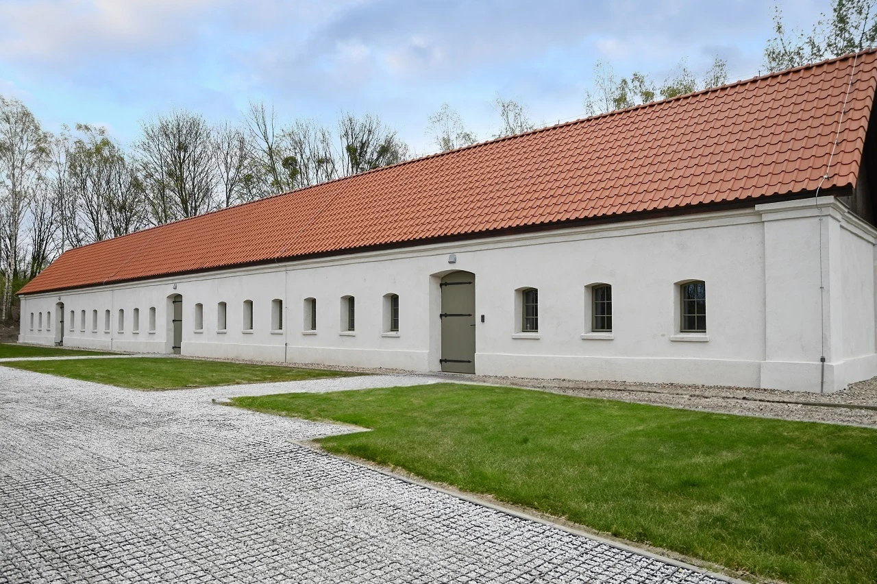 Odnowiony budynek Koszar Napoleońskich. Odnowiony budynek Koszar Napoleońskich.