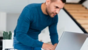 Profesjonalne rozwiązania e-mail z IBE / freepik.com