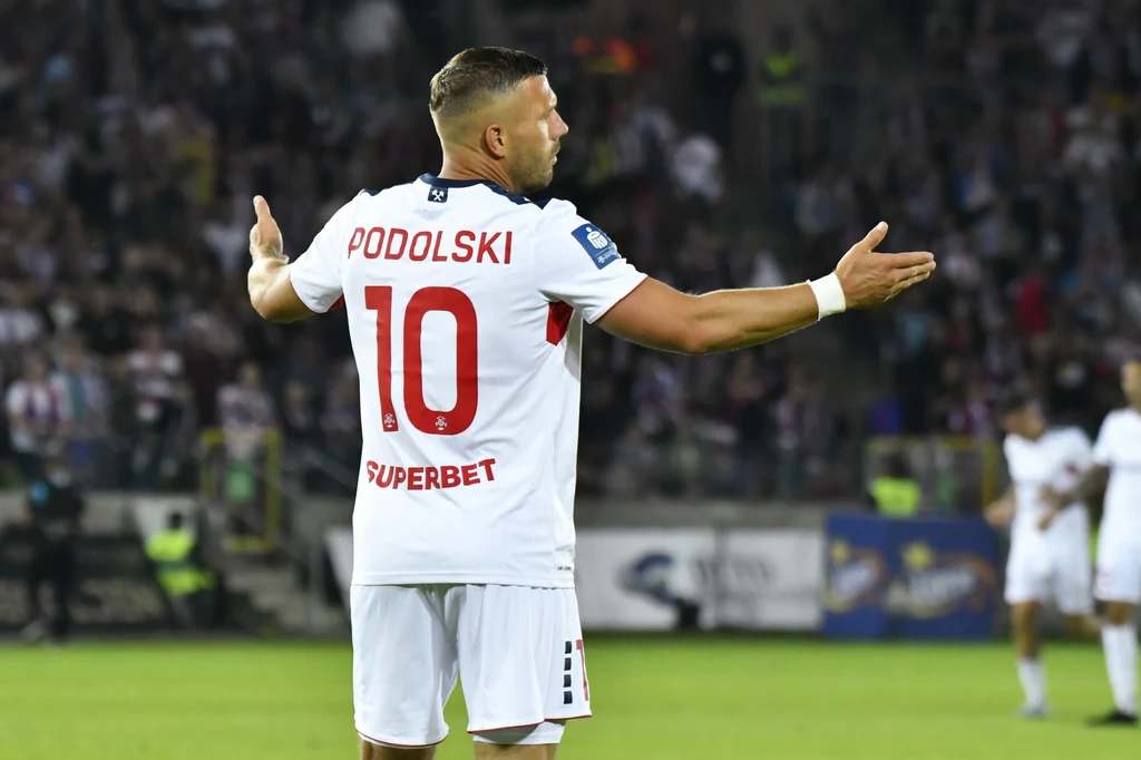 Lukas Podolski nie uniknie poważnej kary
