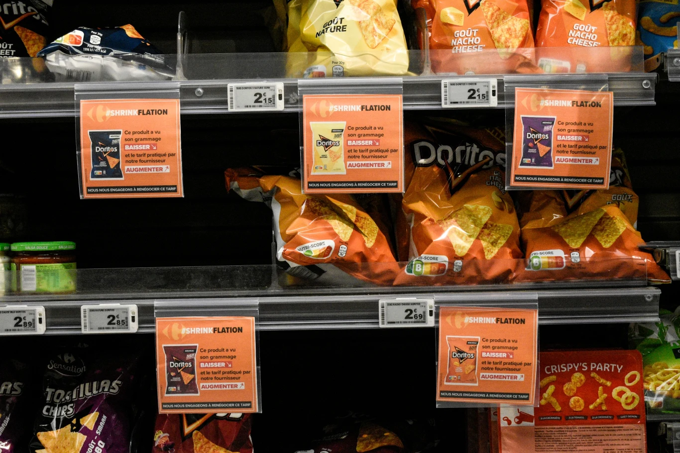 Carrefour we Francji umieszcza ostrzeżenia o produktach, które uległy "shrinkflacji". Już niedługo taki obowiązek spocznie na wszystkich supermarketach Carrefour we Francji umieszcza ostrzeżenia o produktach, które uległy "shrinkflacji". Już niedługo taki obowiązek spocznie na wszystkich supermarketach