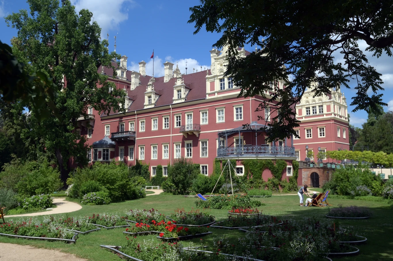 Ten park figuruje na Liście Światowego Dziedzictwa UNESCO. W całości zachwyca i jest idealnym celem majówkowej wycieczki 