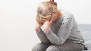 Tycie bez powodu, uczucie zimna, wahania nastroju. To nie musi być tarczyca