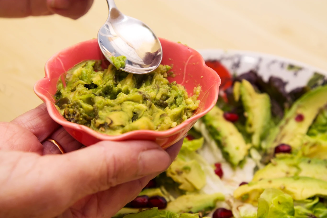 Guacamole to świetne smarowidło do chleba