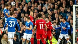 Piłkarze Evertonu zaskoczyli Liverpool