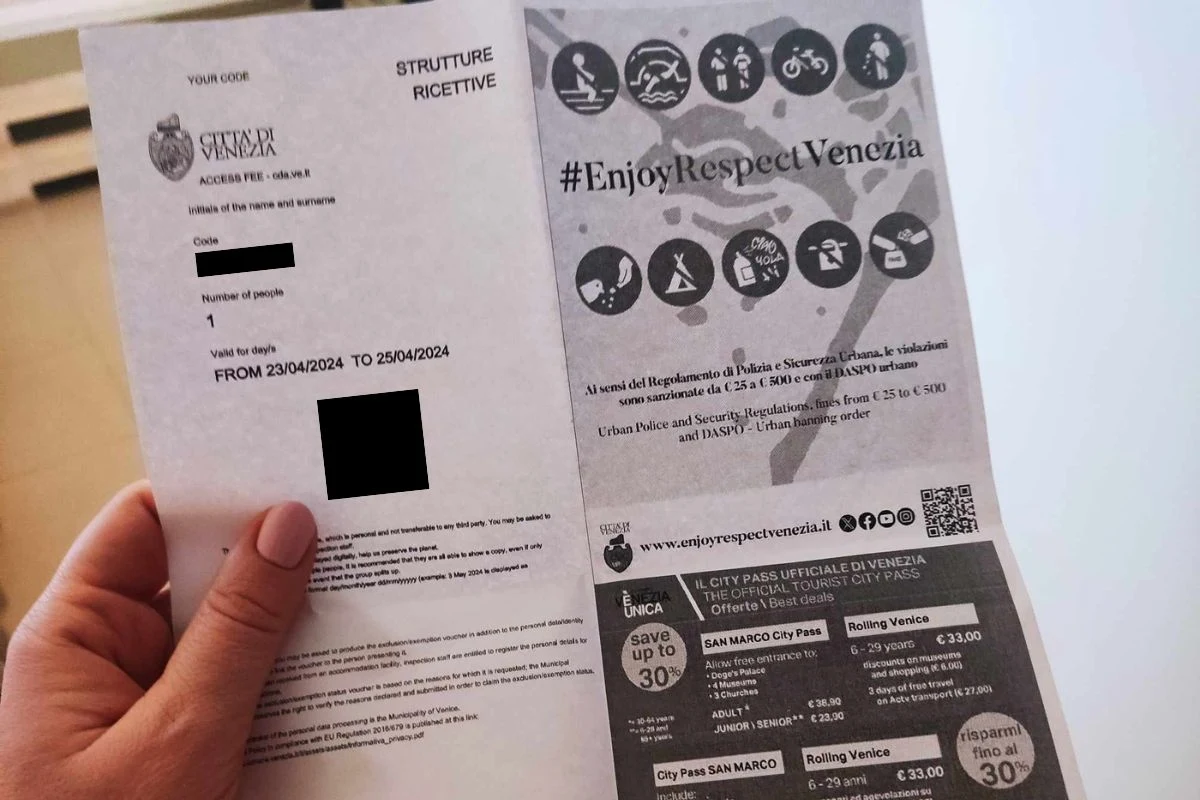 Bilet do Wenecji zawiera kod QR, który zostanie sprawdzony w razie wyrywkowej kontroli