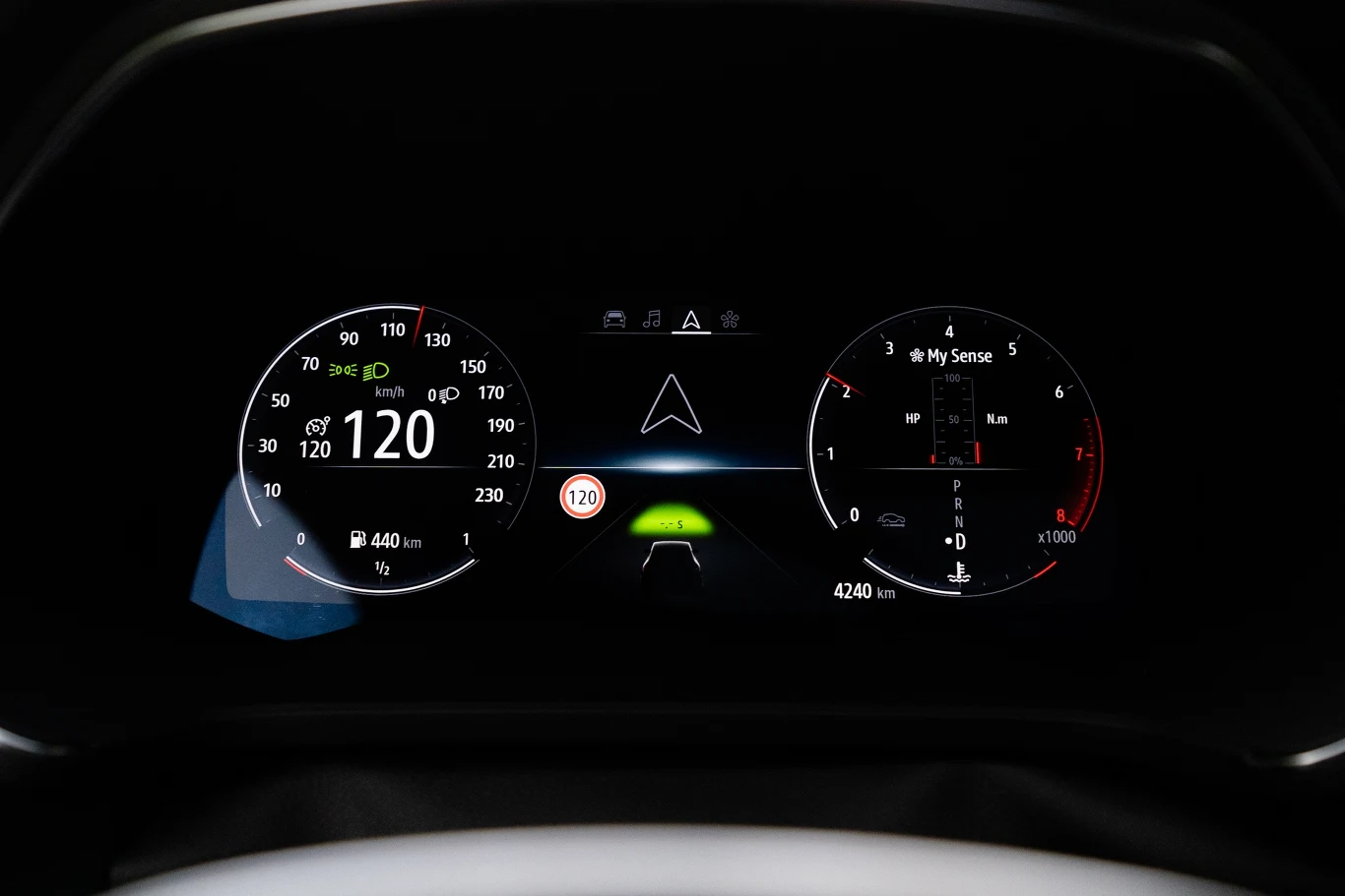 Mitsubishi ASX potrafi mierzyć w sekundach odstęp od poprzedzającego pojazdu Mitsubishi ASX potrafi mierzyć w sekundach odstęp od poprzedzającego pojazdu