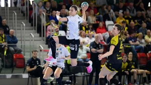 Faworytki nie zawiodły, ważą się losy wicemistrzostwa. Zacięta walka w lidze