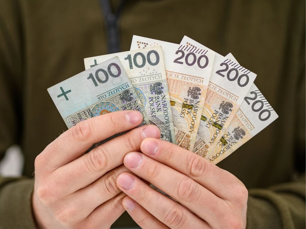 W Sejmie o petycji ws. rozszerzenia 800 plus o rodziców i seniorów, którzy wychowywali dzieci