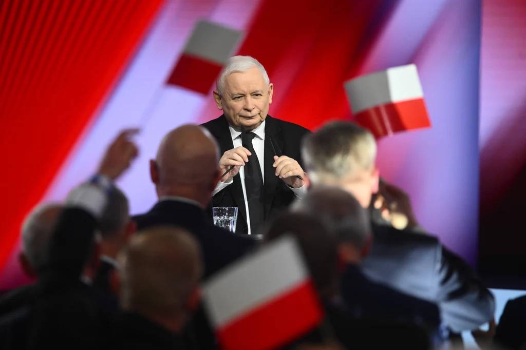 Prezes PiS Jarosław Kaczyński podczas konwencji w Warszawie Prezes PiS Jarosław Kaczyński podczas konwencji w Warszawie