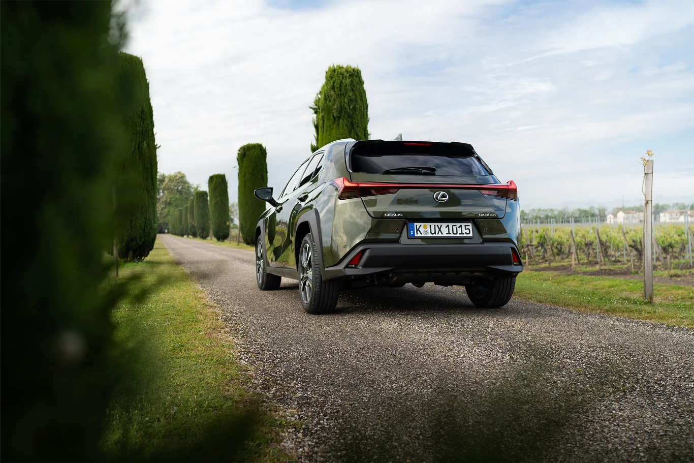 Lexus UX 300h jest dostępny w 12 kolorach nadwozia.