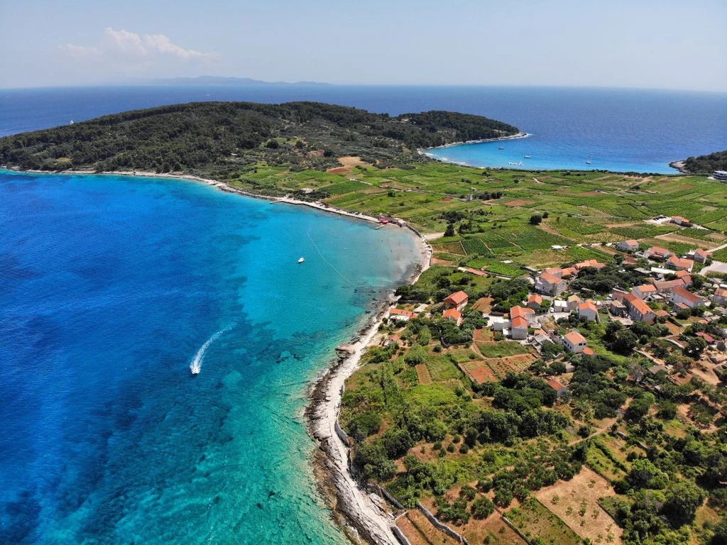 Wyspa Korčula zapewnia turystom wypoczynek w kameralnej atmosferze.