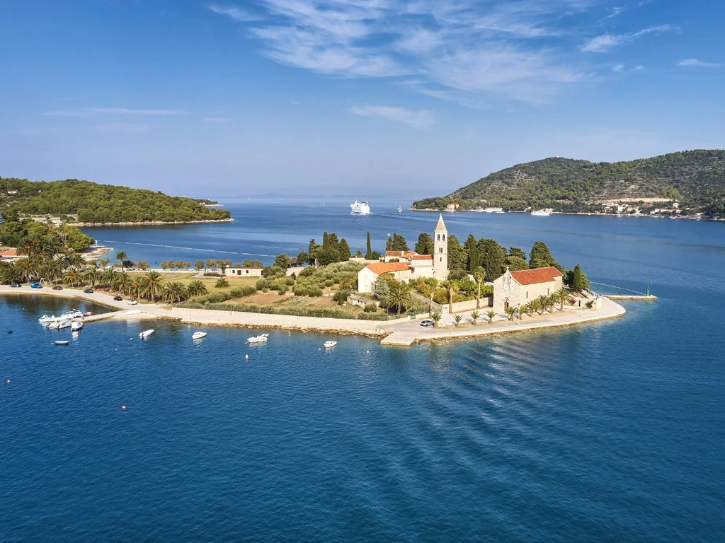 Vis to miejsce, które zachowało tradycyjny urok Chorwacji.