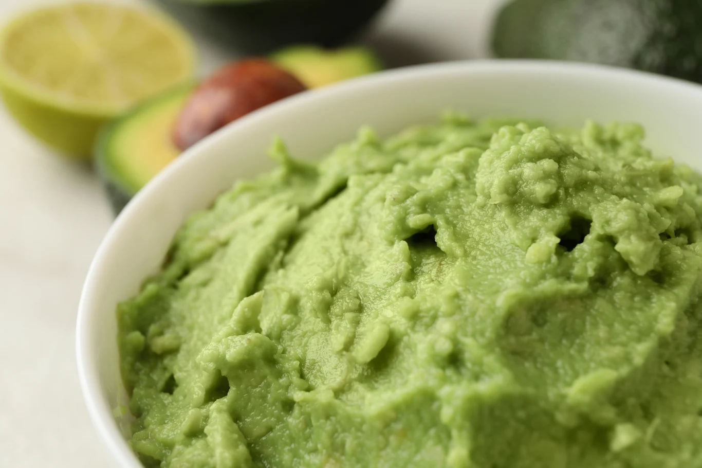Jeśli lubisz awokado, a jeszcze nie próbowałeś guacamole - warto