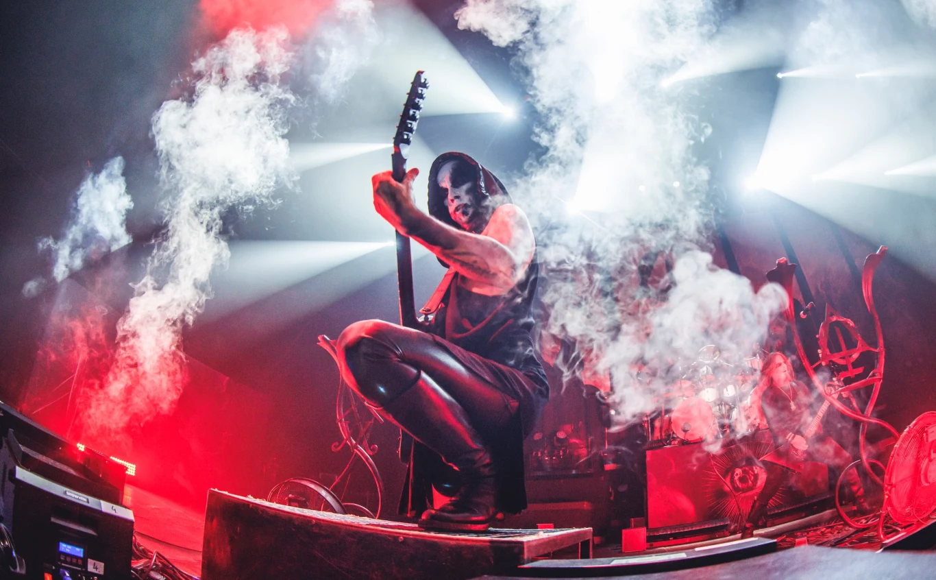 Nergal (Behemoth) w akcji Nergal (Behemoth) w akcji