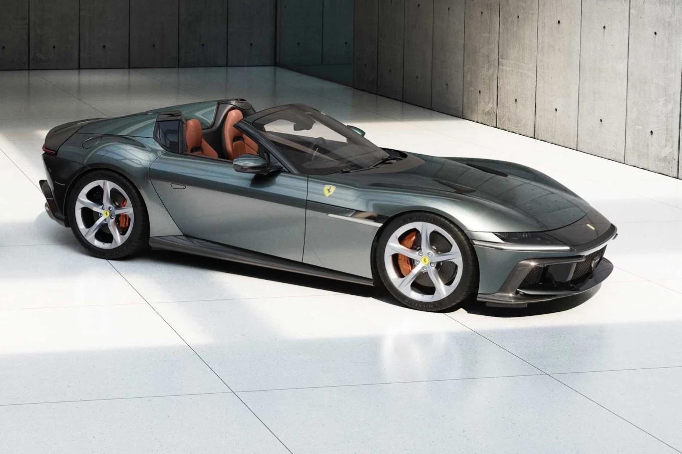 Ferrari 12Cilindri w wersji ze zdejmowanym dachem