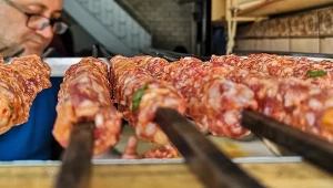 Mięso na patyku do tradycja turecka