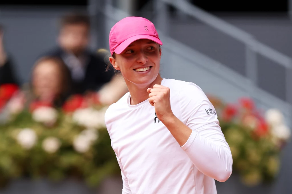 Iga Świątek wygrała turniej WTA 1000 w Madrycie, w finale pokonała Arynę Sabalenkę Iga Świątek wygrała turniej WTA 1000 w Madrycie, w finale pokonała Arynę Sabalenkę