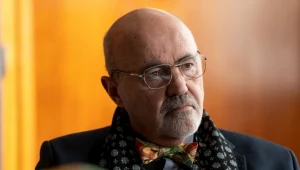 Prof. Markiewicz (Marcin Troński) znów wywinie się od odpowiedzialności karnej