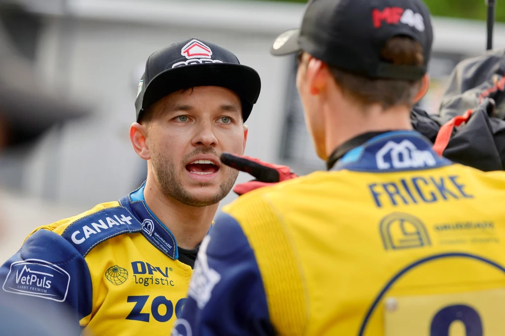 Wadim Tarasienko w rozmowie z Max Fricke. Wadim Tarasienko w rozmowie z Max Fricke.