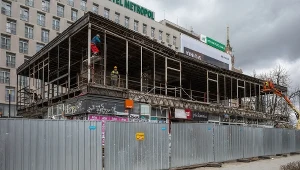 Cepelia to zabytkowy budynek, który powstał w drugiej połowie lat 60. ubiegłego wieku
