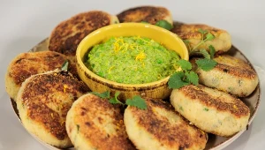 Zostało ci mięso z rosołu? Zrób z niego te pyszne placki