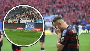 Kibice Pogoni Szczecin nie mieli litości dla swoich piłkarzy. X.com/DanielTrzepacz