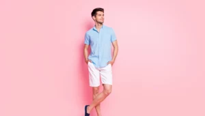 Białe szorty męskie – podstawa letnich stylizacji
