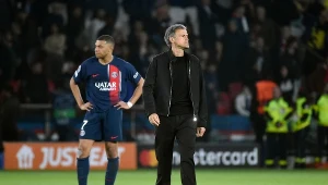 Luis Enrique i Kylian Mbappe po rewanżowym meczu z Borussią Dortmund