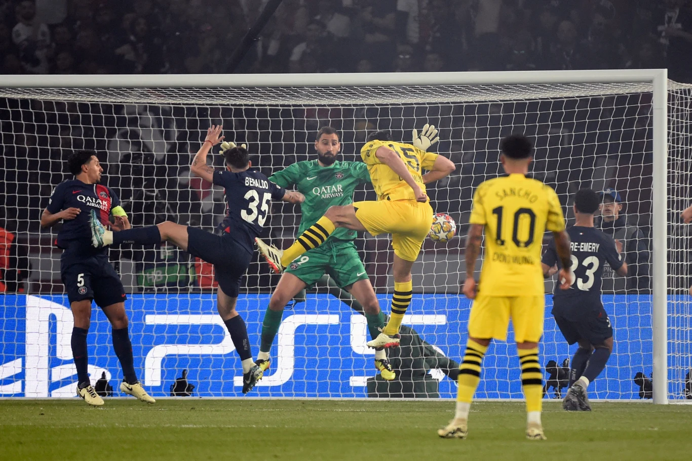 Mats Hummels tak strzelił jedynego gola