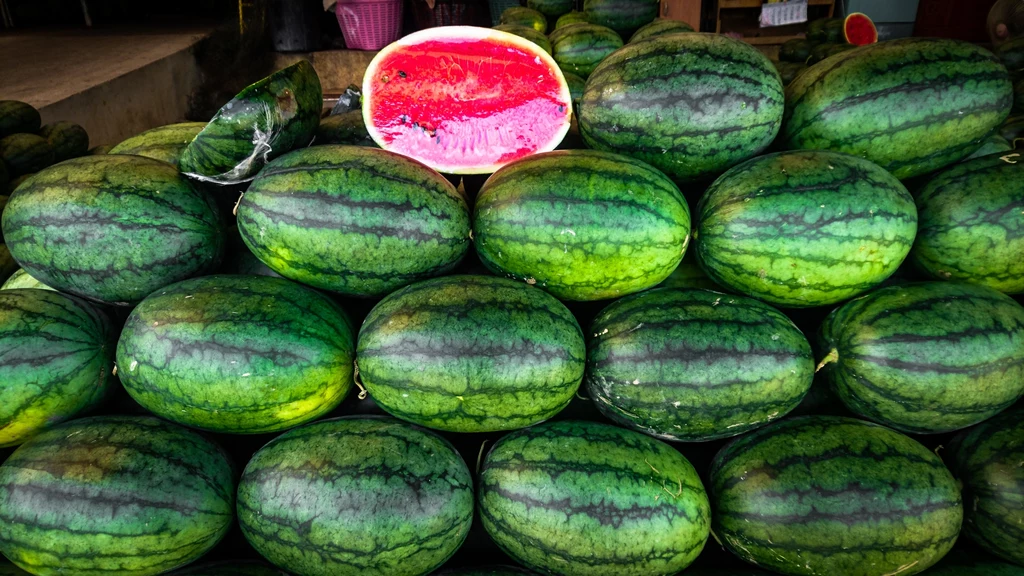 Które owoce i warzywa mogą być porcjowane w sklepach Biedronki?