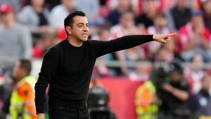 Spotkanie na szczycie w Barcelonie, ważą się losy gwiazdy. Xavi bez wahania