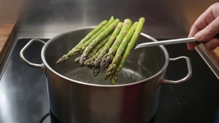 Jak ugotować szparagi, aby nie były pozbawione smaku? 