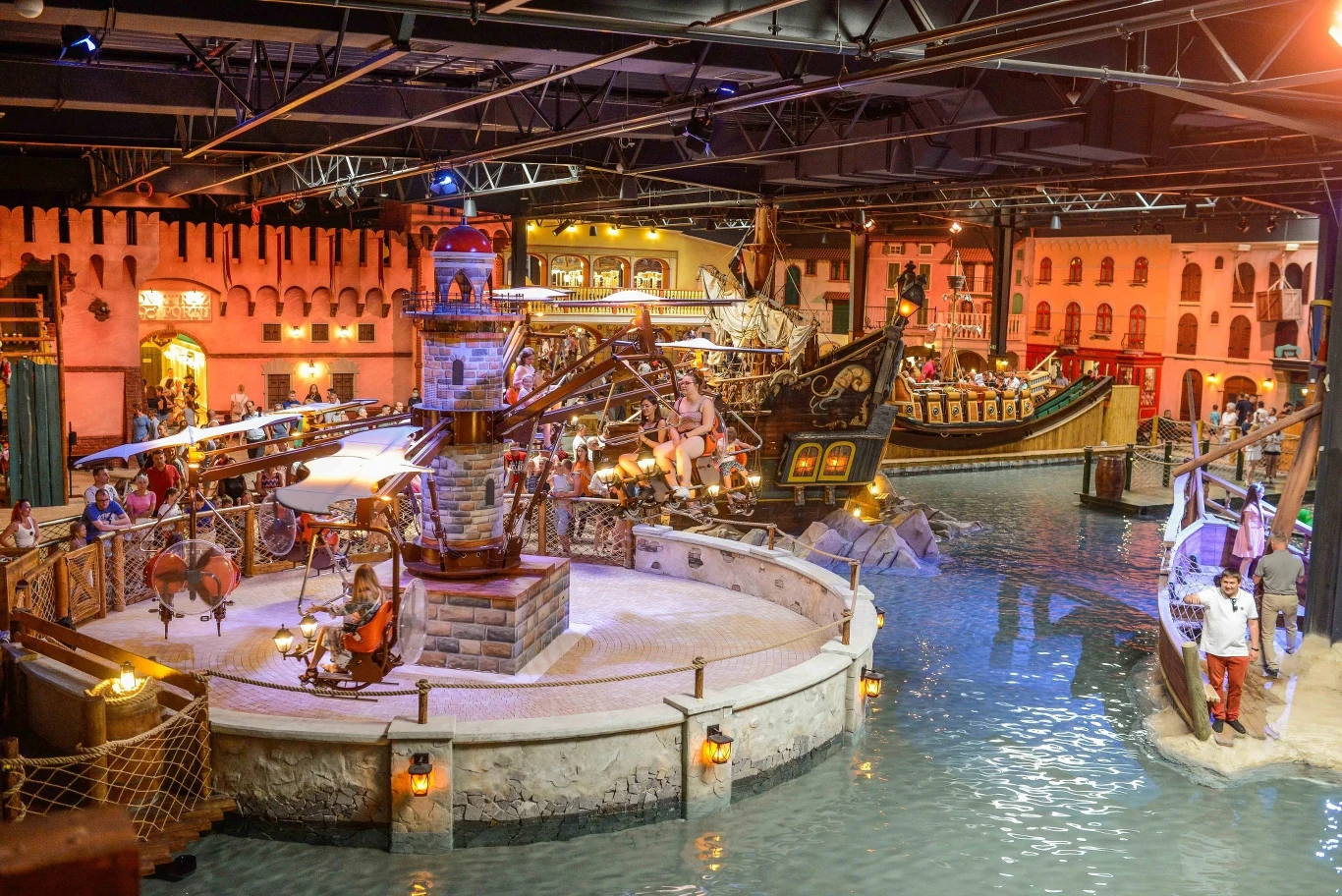 Mandoria to park rozrywki otwarty przez cały rok 