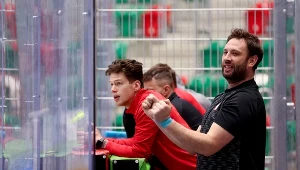 John Murray (z prawej)