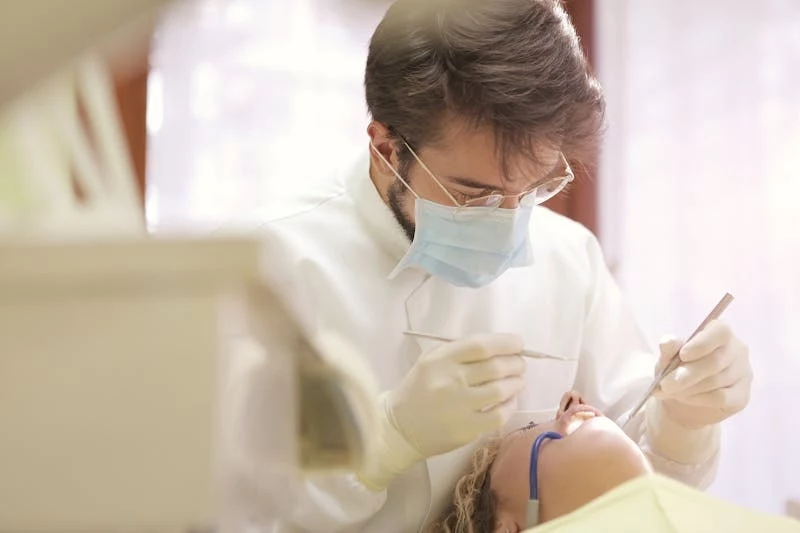 Leczenie u dentysty na kredyt - czy warto? 