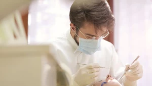 Kredyt na leczenie stomatologiczne coraz popularniejszy – sprawdzamy, czy to się opłaca